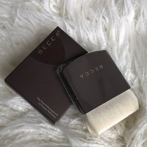 Becca The One Perfecting Brush